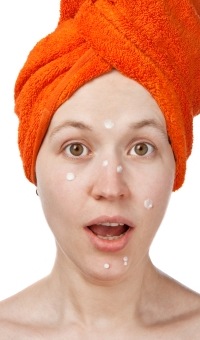 Learn to control acne breakouts in the summer